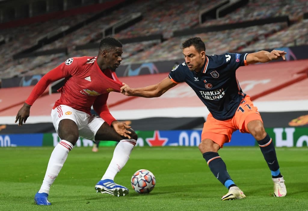 Con doblete de Borges Fernandes (7’, 19’), uno de Rashford (35’) y otro de Daniel James (90+2’), los Red Devils tundieron a los de Istanbuel 4-1; Turuc (75’) descontó por los visitantes. En la J5 Manchester United se medirá al PSG, mientras que los de Istanbul se enfrentarán al RB Leipzig.