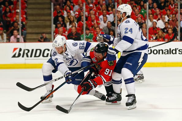 Desde el 1938 los Chicago Blackhawks no ganaban en su propia casa. Este es el tercer título en seis años