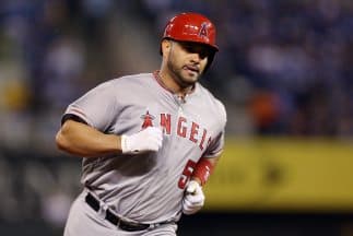 Albert Pujols llegó a 500 jonrones.