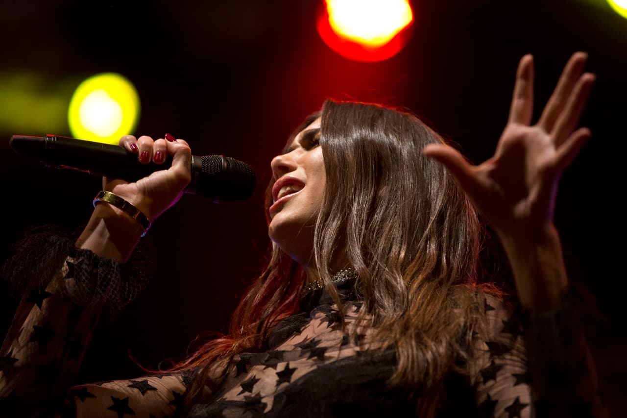 Así se ha presentado Dua Lipa durante su ascendente carrera musical.