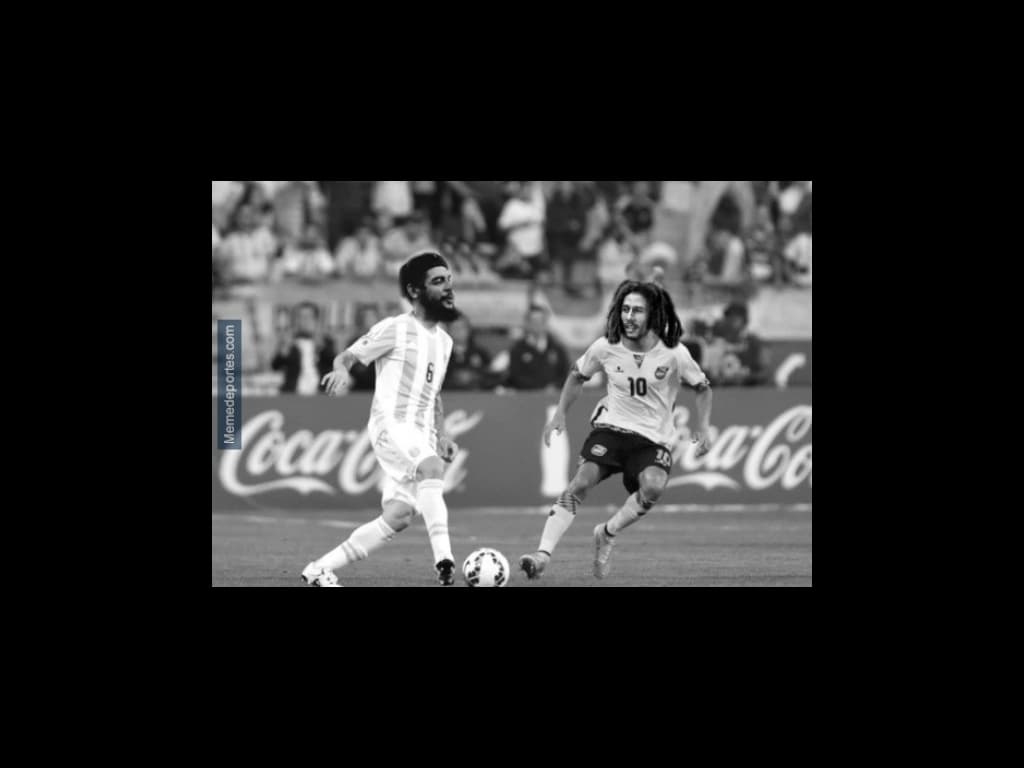 La eliminación de México, el error Jamaica-África de Cavani, el choque de Arturo Vidal y la selfie con Messi fueron los temas de burla de lo que va en Chile 2015.