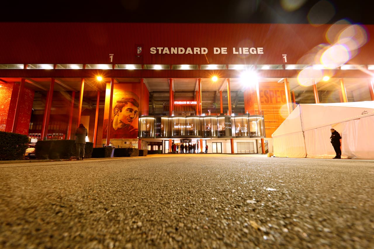 El Grupo J llegaba a esta jornada con el Krasnodar como líder, segundo Sevilla con 9 puntos y tercero el equipo de Lieja con 6.