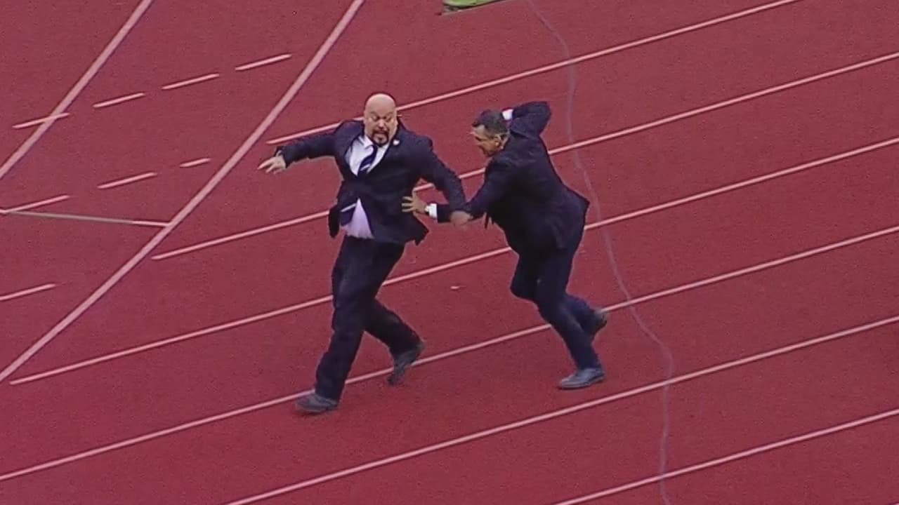 Los ‘atletas’: Félix Fernández y el ‘Perro’ Bermúdez se lanzaron a un pique en el Olímpico