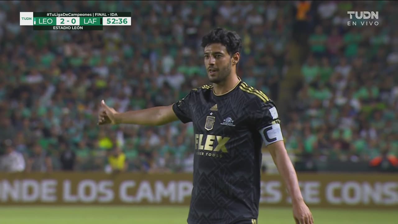 ¡Fea falla! Carlos Vela tuvo el descuento y la falló de forma increíble