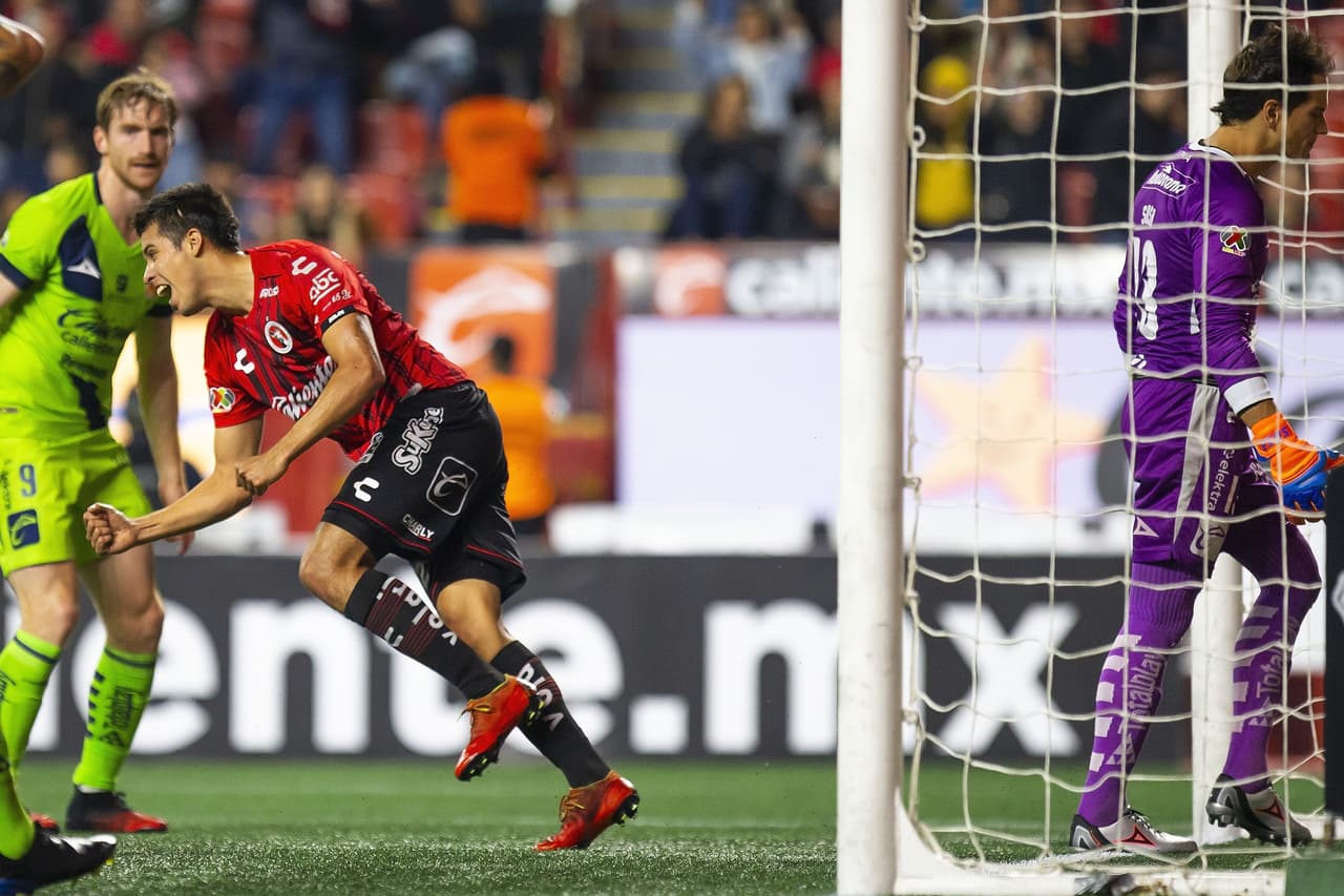 González Pírez (20’) abrió el marcador para los locales. Al 62’ Martín Rodríguez empató el marcador. Colula (78’) hizo el 2-1 y al 82’, Erick Torres puso el 3-1 final por la vía penal. La vuelta se jugará el 18 de febrero.