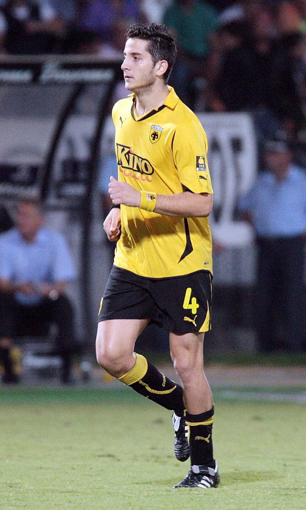 Kōnstantinos Manōlas, mejor conocido como Kostas Manolas nació en Naxos, Grecia, el 14 de junio de 1991.
<br>