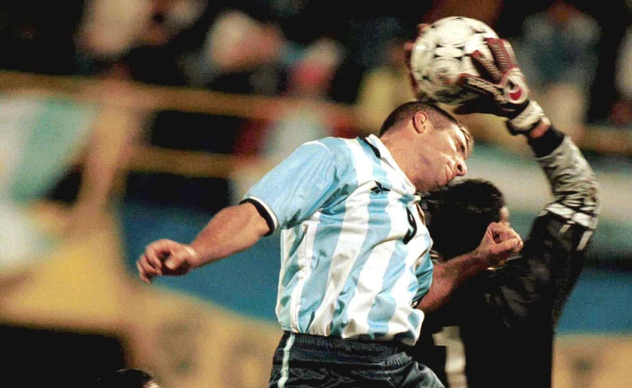 El arquero que fue el verdugo de Palermo en esa jornada era un viejo conocido de la afición mexicana: Miguel Calero (Q.E.P.D.), múltiple campeón con Pachuca que aún estaba en Atlético Nacional.