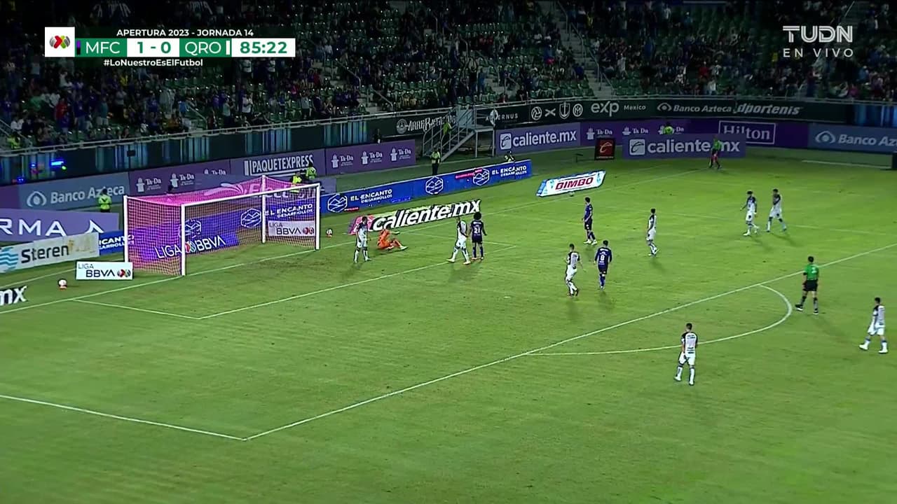 ¡TIRO ATAJADO! disparo por Luis Amarilla.