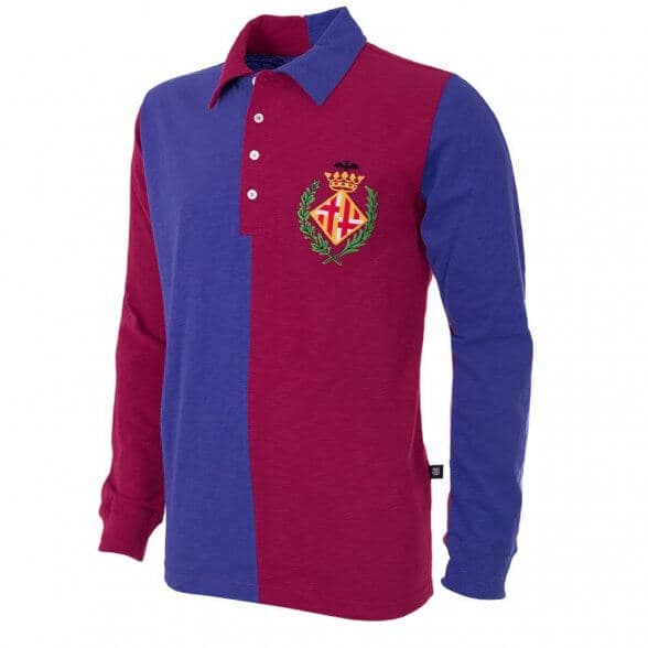 <b>Playera de 1899</b>, la primera en la historia del club.