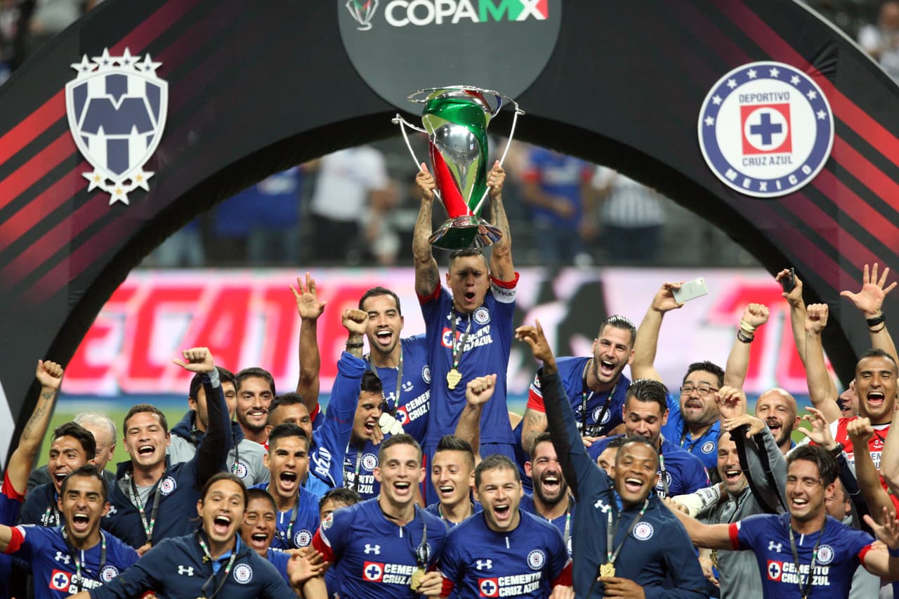 El actual Cruz Azul se ha mostrado dominante y ahora le queda confirmar en la Liguilla con triunfos la regularidad de su presente para tomar distancia de la versión 2013 para ser campeón de Liga MX.