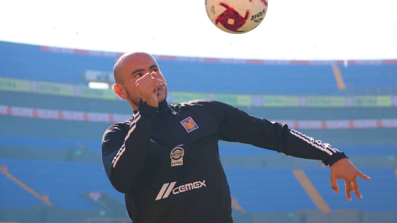 Carlos González ya hace pretemporada con Tigres