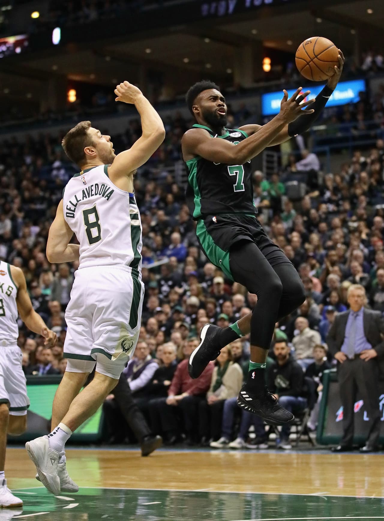 Celtics desplegó un gran juego en el remate del partido y por poco logra su cometido de sentenciar la serie.