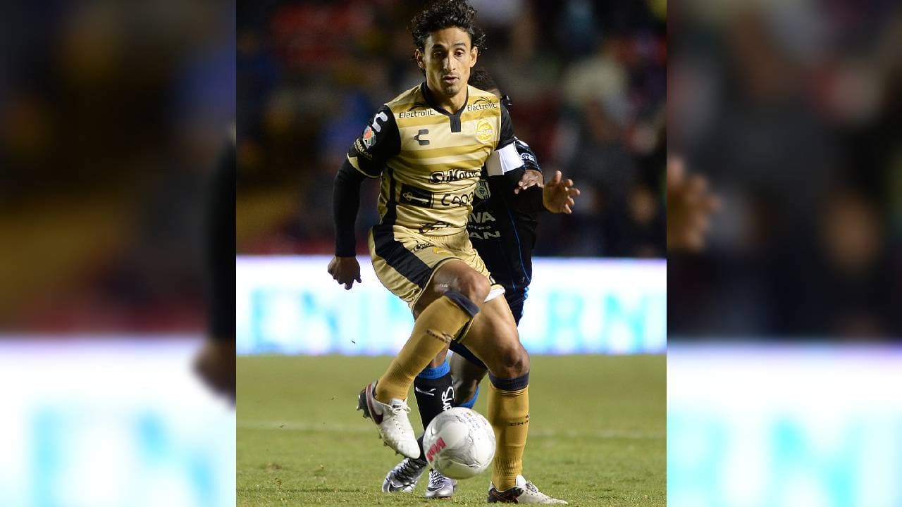 Fernando Arce | Portó nueve uniformes: América, Irapuato, Veracruz, Atlante, Monarcas, Santos, Tijuana, Chivas y Dorados.