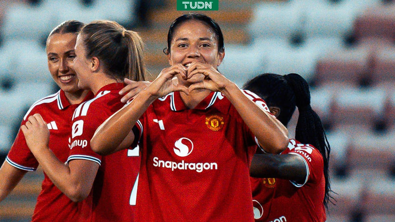 Rebeca Bernal festeja con gol en el Manchester United su convocatoria al Tri