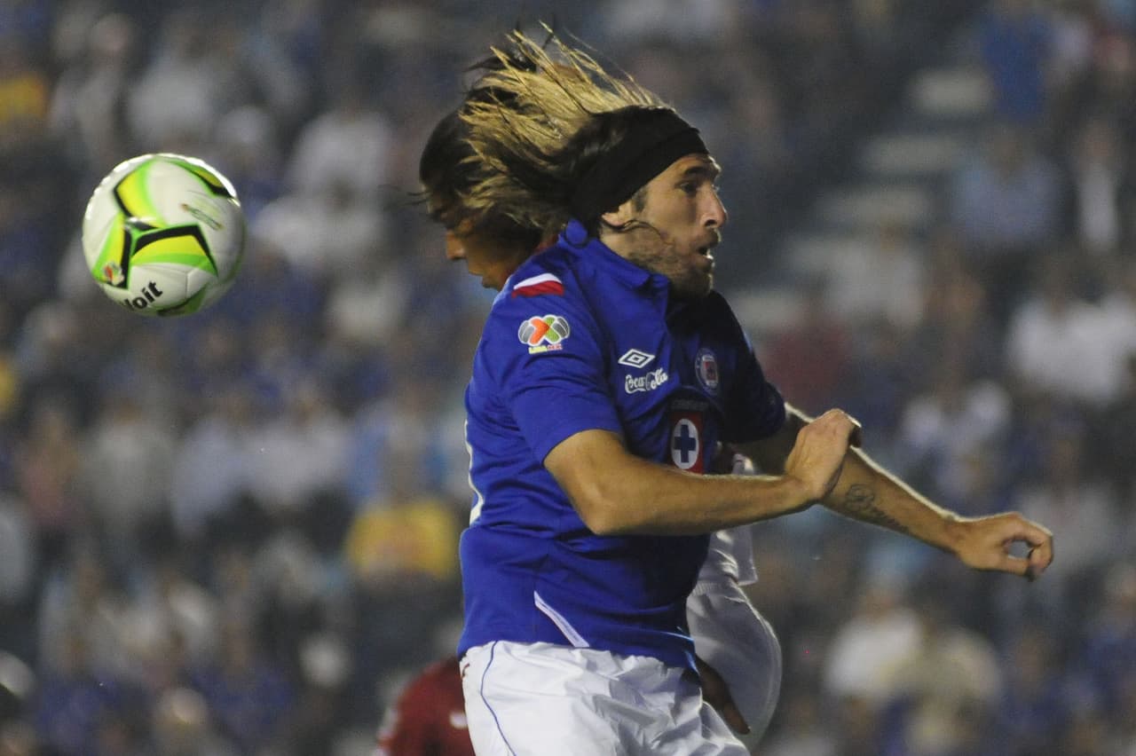 Cruz Azul tuvo una de las mejores ofensivas en el Clausura 2013, dependiente en gran parte del éxito de sus delanteros, en especial, el del argentino Mariano Pavone.