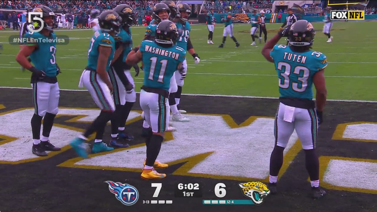 ¡Larga conexión! Lawrence encuentra a Washington para la anotación