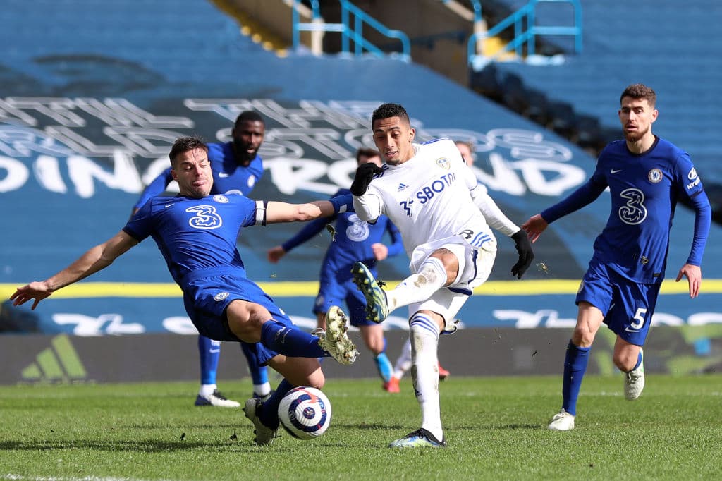 El Chelsea de Tomas Tuchel continúa invicto, pero el empate 0-0 frente al Leeds United tiene un sabor amargo para los Blues. El Chelsea se quedará en la cuarta posición de la tabla y el Leeds se sitúa en la onceava plaza.