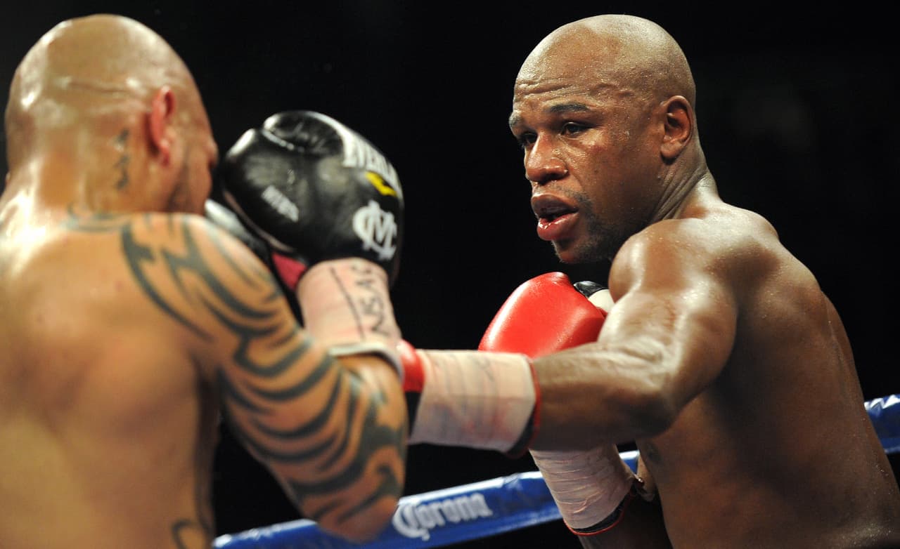 <b>2012 - Floyd Mayweather Jr. Vs. Miguel Cotto / </b>Victoria de Mayweather en el MGM Grand (Las Vegas)