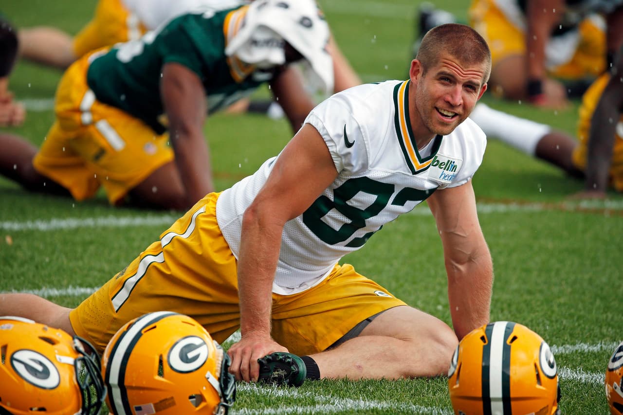 El receptor Jordy Nelson sigue con problemas de lesiones en las rodillas