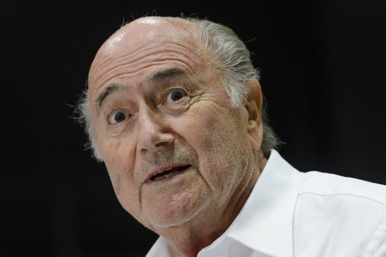 Blatter sometido a chequeos médicos por sufrir estrés