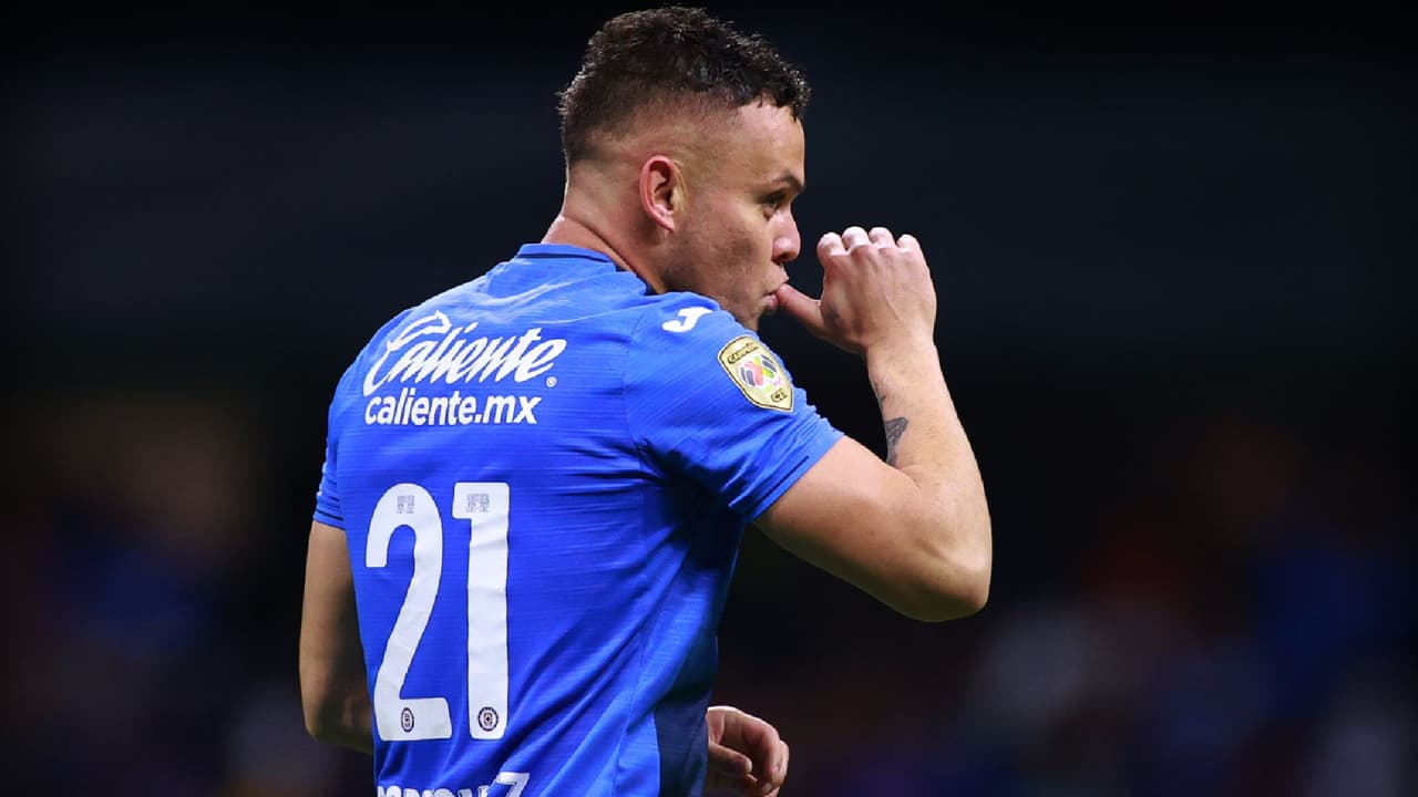 ¡Alerta! 'Cabecita' Rodríguez se lesiona y es baja en Cruz Azul