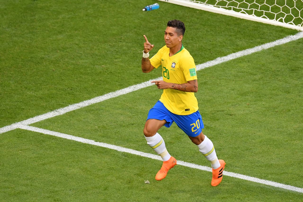 FIRMINO:
<br>El delantero del Liverpool entró al minuto 86 por Coutinho, y un minuto después anotó el 2-0 a favor de Brasil como nueve de área.