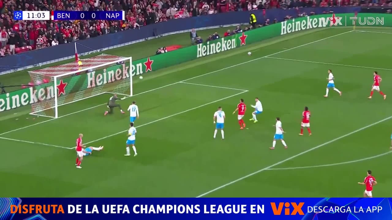 Milinković-Savić evitó el gol del Benfica con una gran atajada en un mano a mano