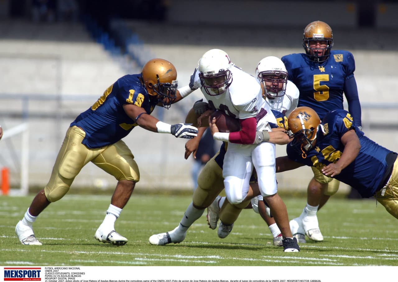 Aunque su primer partido fue en 1936 con victoria para los de IPN, desde 1998 los Pumas UNAM llevan la batuta con 10 victorias por sólo 6 de parte de los del Casco de Santo Tomás. Para jugarse ante sus aficionados, volverán a enfrentarse en el Estadio Azul, un territorio neutral que beneficiará al espectáculo y permitirá la asistencia de más público.