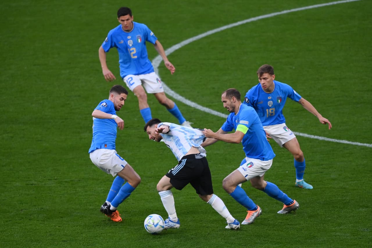 La Argentina de Lionel Messi se llevó la Finalissima 2022 en Wembley con un gran futbol y un gran baile sobre Italia; goles de Lautaro Martínez, Ángel di María y Paulo Dybala.