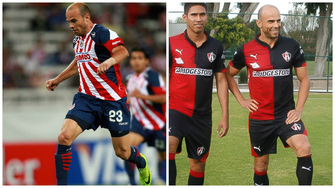 El goleador mexicano Carlos Ochoa es el único jugador en vestir las camisetas de Chivas, Atlas, Monterrey y Tigres. Con el Guadalajara incluso llegó a ser convocado por Sven Göran Eriksson para 'El Tri' rumbo a Sudáfrica 2010.