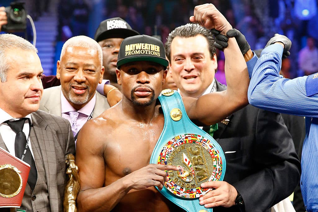 Floyd Mayweather acaba de dar a conocer su regreso al cuadrilátero.
<br>