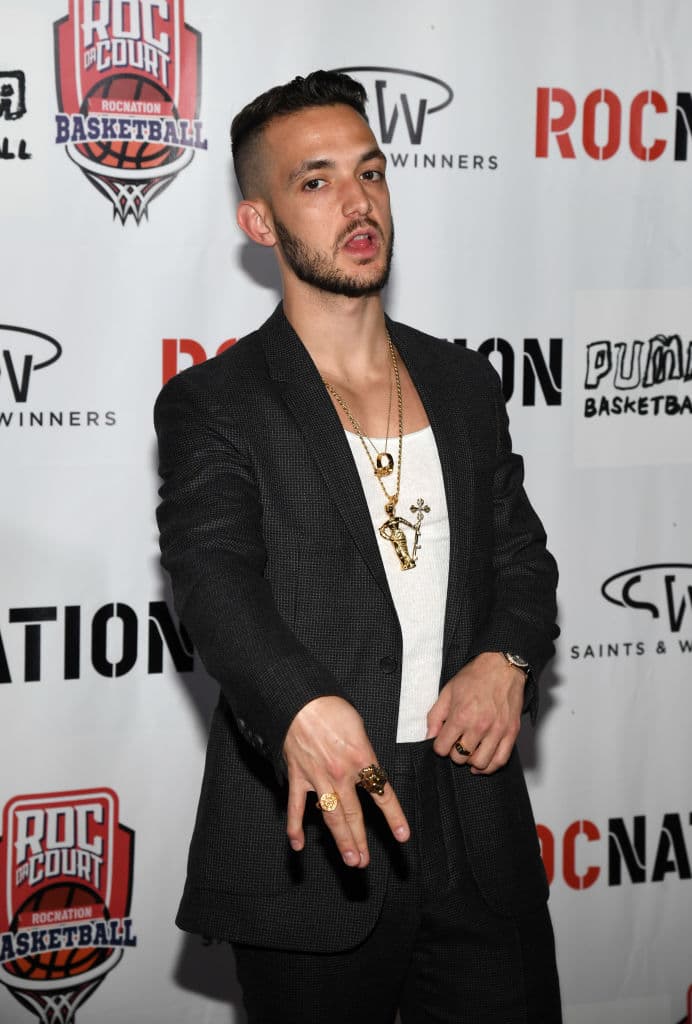 Juan Luis Guerra le sigue con seis nominaciones y el rapero español C. Tangana con cinco.