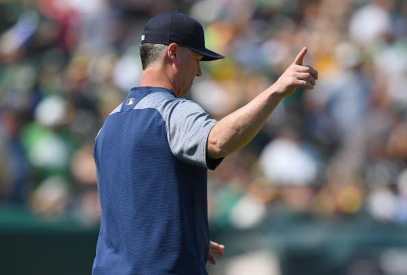 Trainer de los Seattle Mariners acusa de racismo a la organización