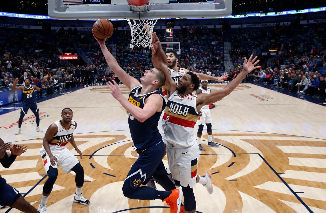 Nuggets 105-99 Pelicans: con un Nikola Jokic encendido (20 puntos, 13 rebotes y 10 asistencias) el equipo de Denver se regresó a casa con un gran triunfo que los mantiene segundos en el Oeste.