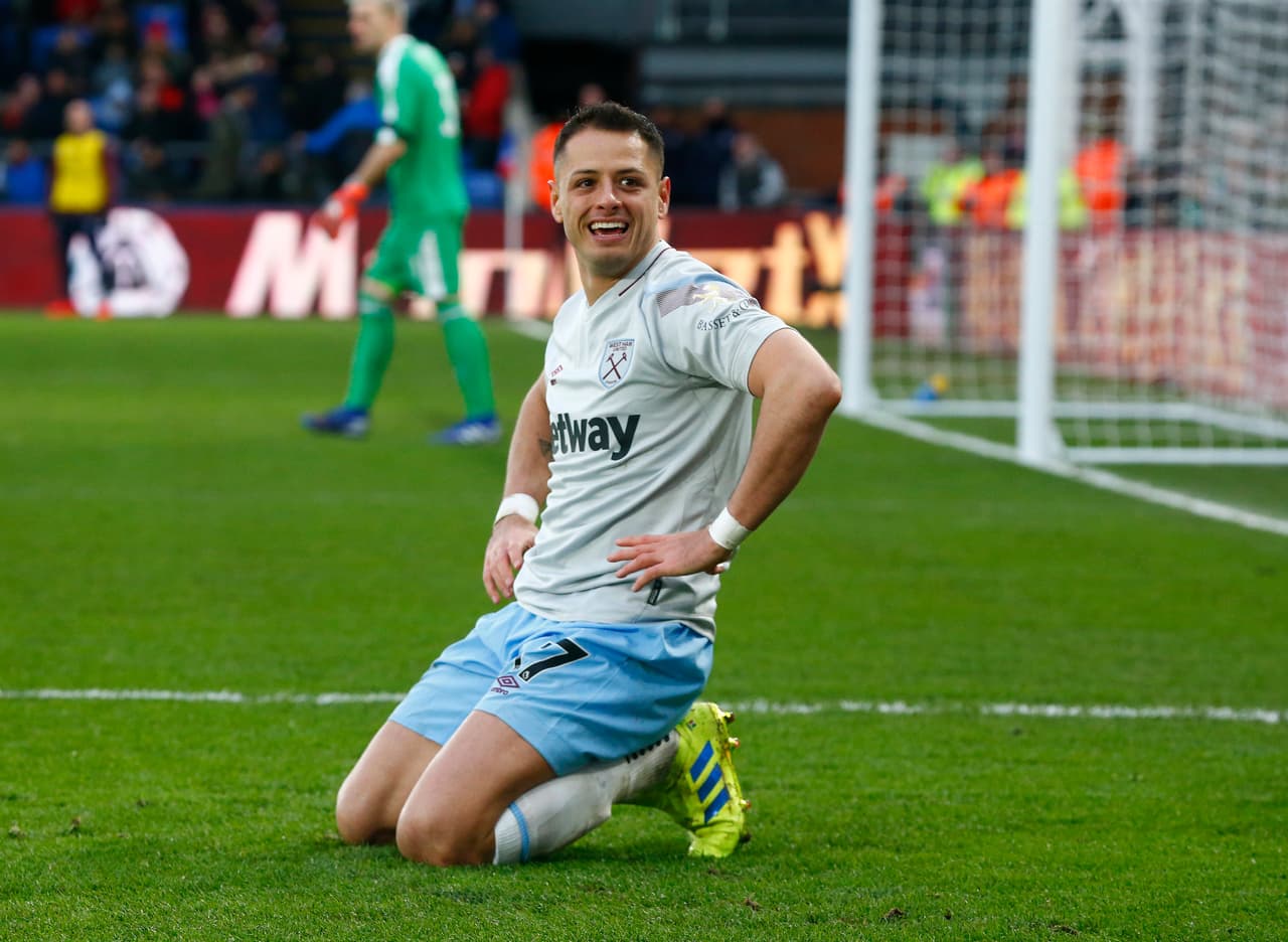Javier Hernández: en busca de su gol 200 como profesional el Chicharito fue titular en el empate del West Ham United en casa del Crystal Palace por 1-1. El delantero jugó hasta el minuto 68.