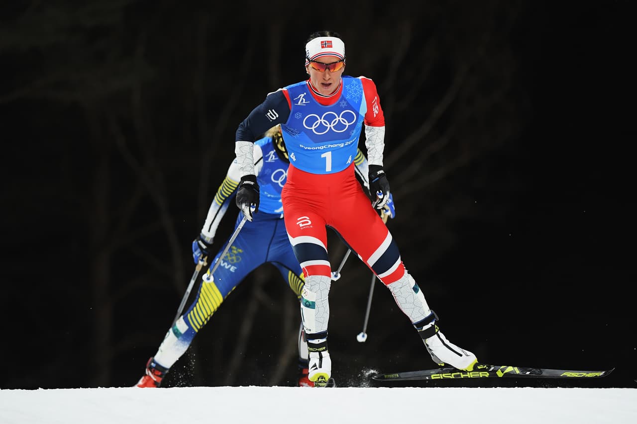 El Alpensia Centre fue testigo de un momento histórico para el deporte Olímpico cuando Bjoergen comenzó su recorrido, el último de la prueba.