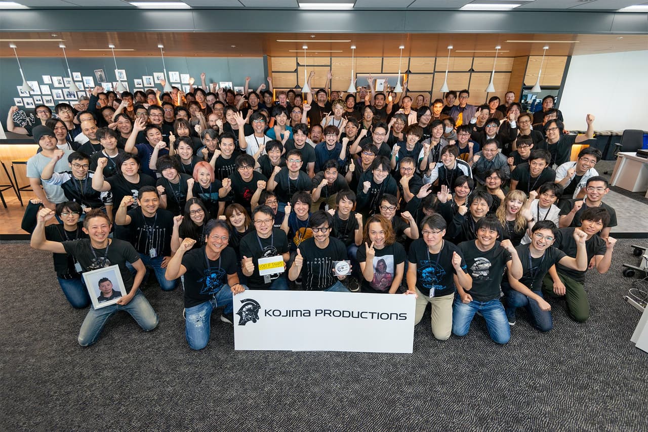 Equipo de programación del nuevo videojuego