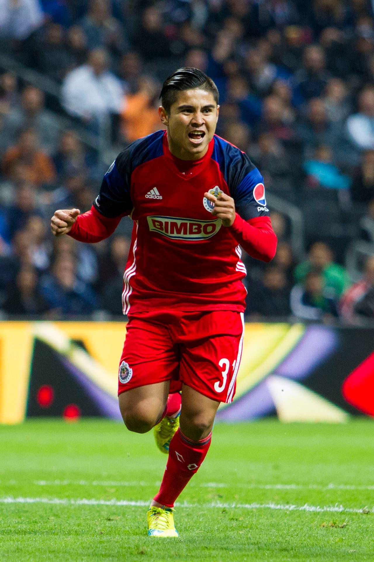 Javier López, Chivas.- El mediocampista del Rebaño Sagrado fue el segundo mejor jugador de la jornada, acumulando 15 puntos en la fecha 11, donde gracias a sus dos goles que le anotó al Monterrey en 5 minutos, las Chivas lograron su segundo triunfo en el Clausura 2016.