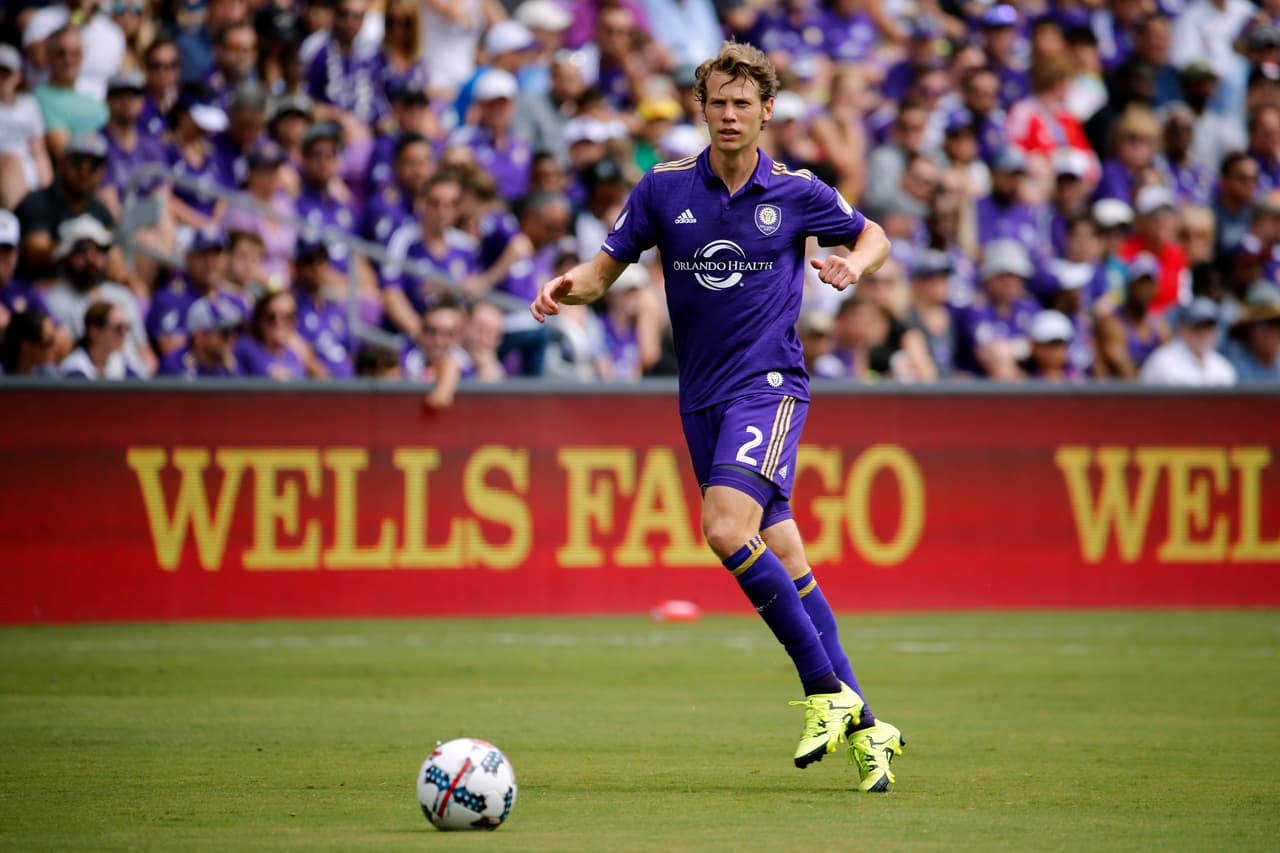 Si en 2016 Orlando City padecía constantemente en defensa en 2017 parece haber encontrado la solución en Jonathan Spector, quien tras llegar desde el futbol inglés se convirtió en un emblema del plantel entrenado por Jason Kreis. (Crédito: USA Today Images)