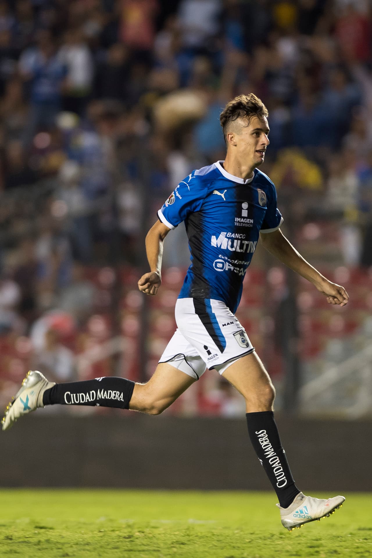 Al minuto 59 Jordi Cortizo recortó la desventaja del Querétaro.