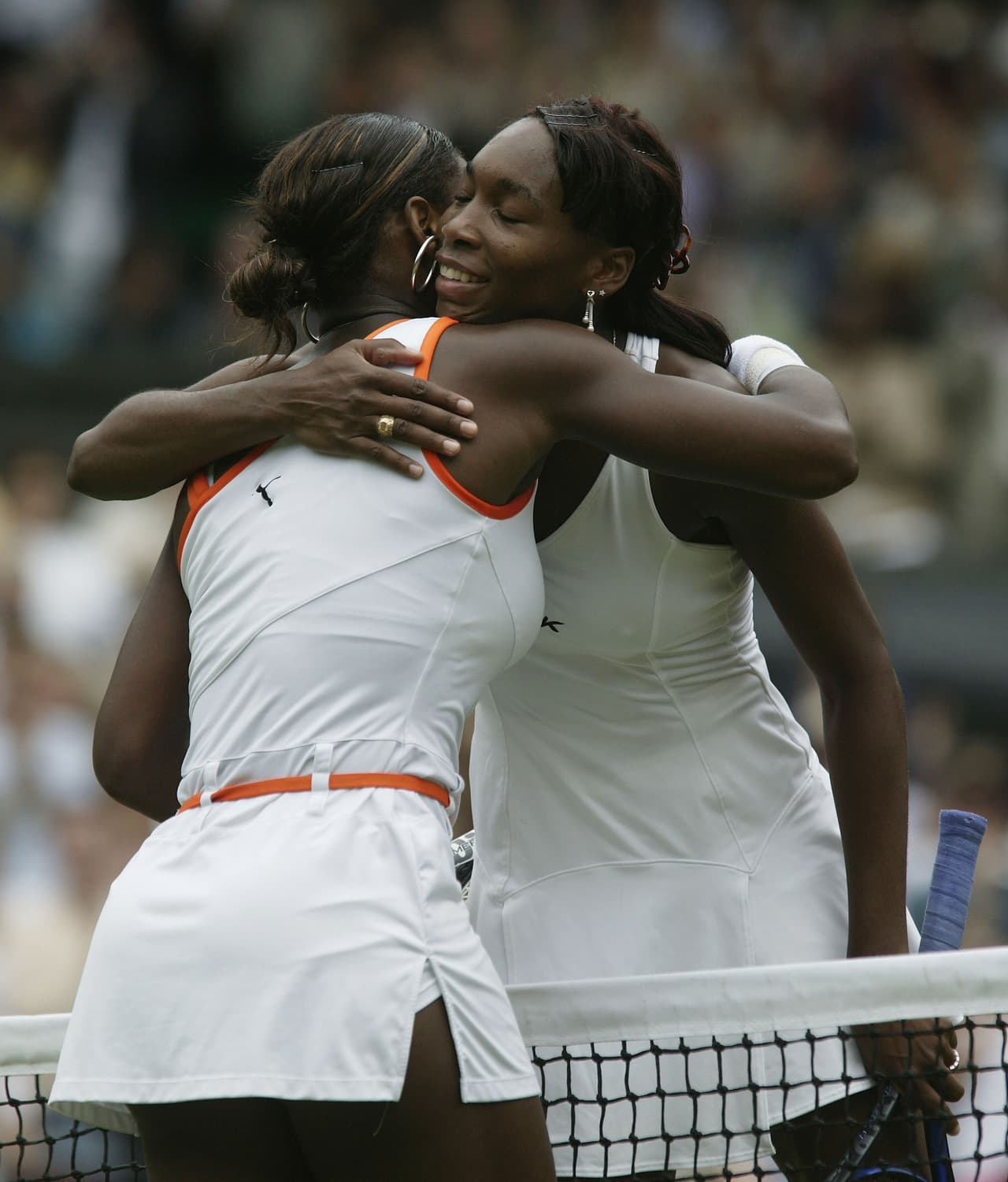 Las Williams volvieron a verse en una final en el All England y, de nuevo, Serena obtendría la victoria contra su hermana mayor.