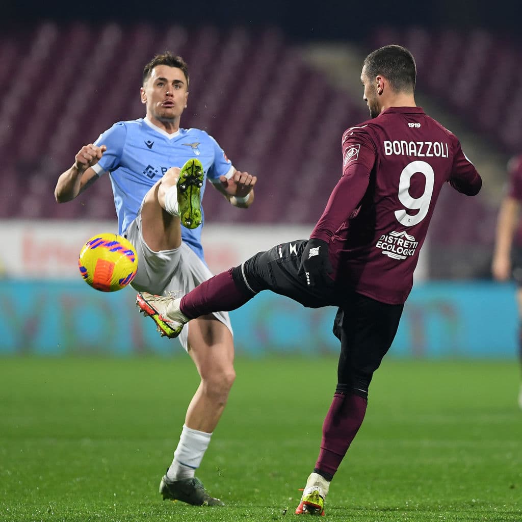 La Juve vence 2-0 al Udinese, la Lazio pasa poe encima del Salernitana 0-3 y Torino le pega 1-2 en su visita a la Sampdoria.