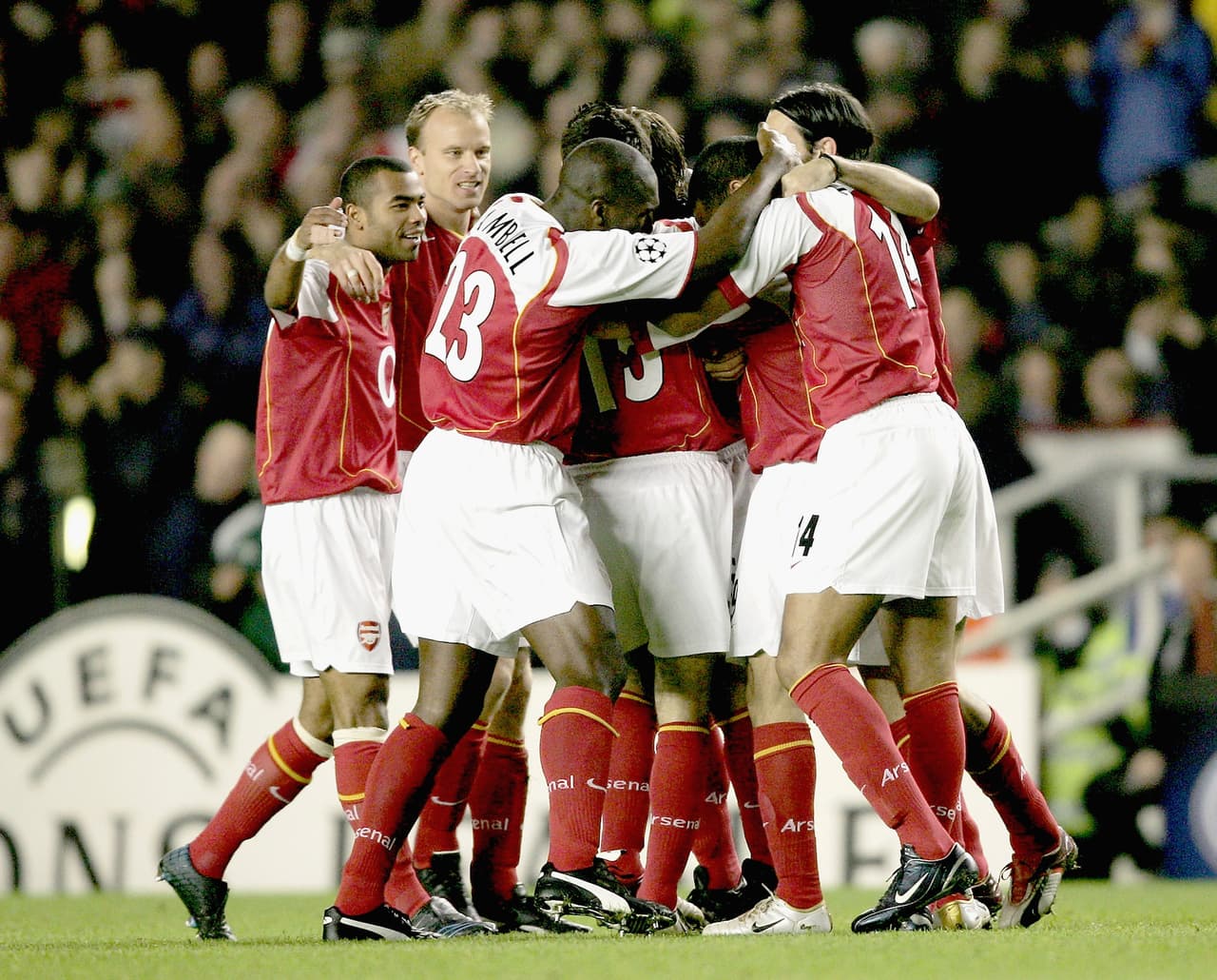 El Arsenal jugaba con figuras de la talla de Bergkamp, Lehmann, Henry, Pirès, Vieira o Touré.