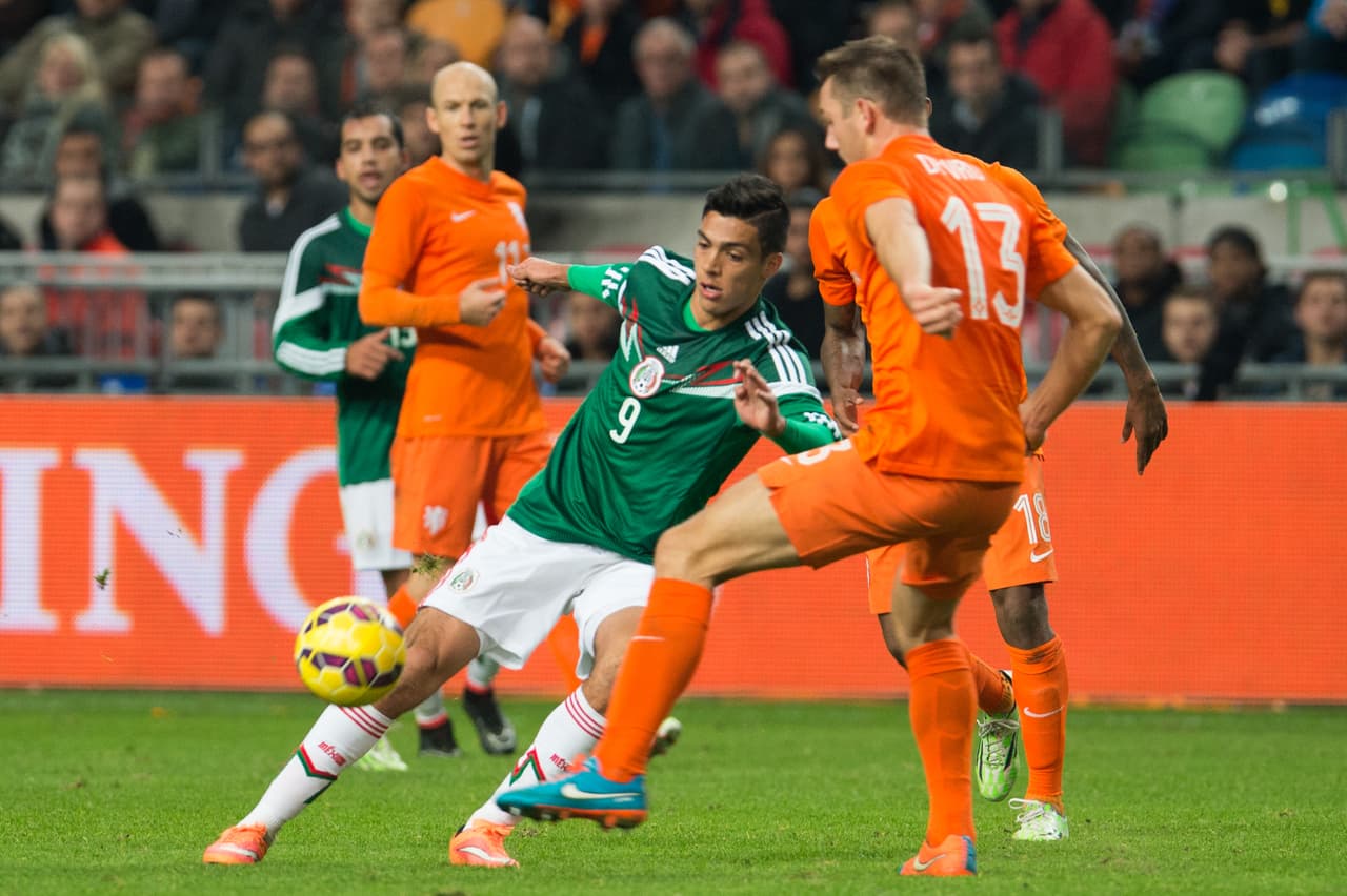 México ha enfrentado a Holanda en dos mundiales, en Francia 98 y en los octavos de final de 2014 en la dura eliminación del Tri con el ‘no era penal’.
