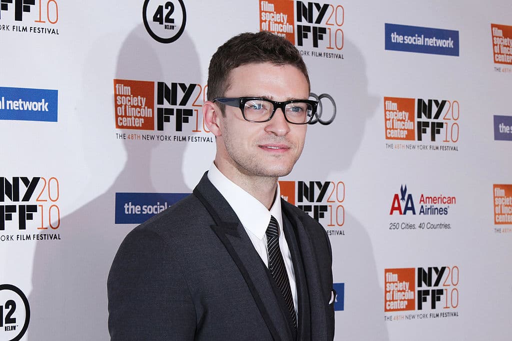 Ha tenido participación en diversas películas como ‘The Social Network’, ‘Alpha Dog’ y la reciente película ‘Palmer’.