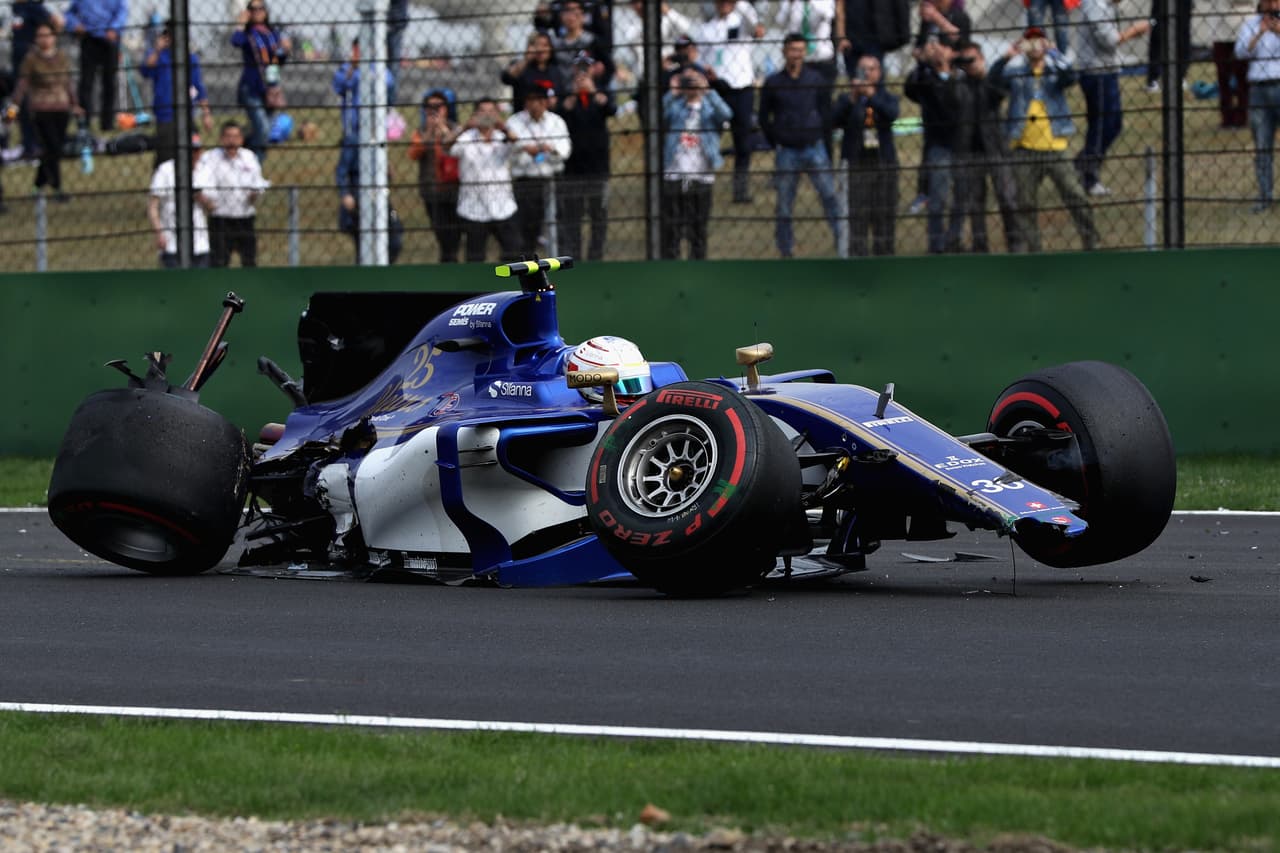 La jornada de clasificaciones de la segunda carrera en el calendario de la Fórmula 1 se vivió con intensidad en Shanghai, que será el escenario que reciba este domingo la competencia del Gran Premio de China.