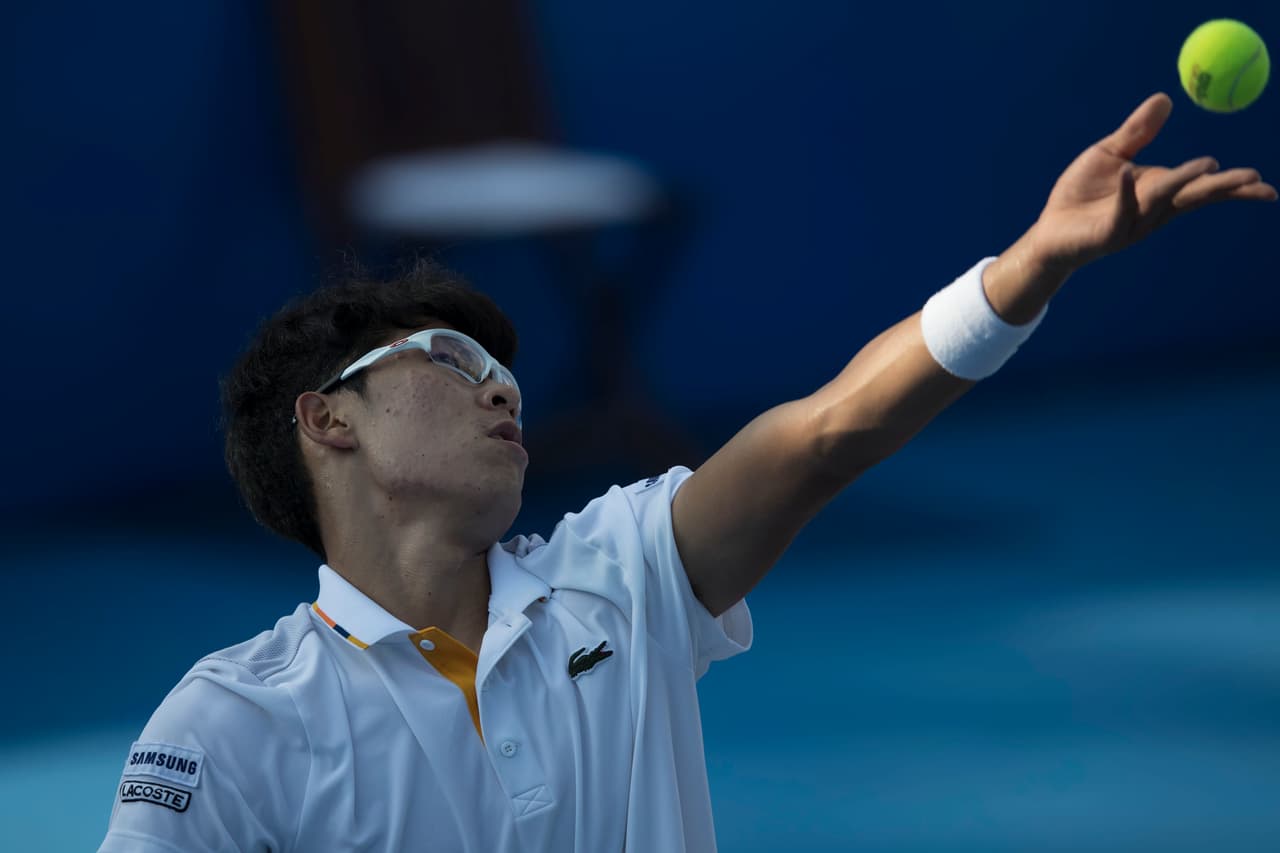 El coreano Hyeon Chung siguió adelante y le ganó por 6-3, 6-1 al estadounidense Ernesto Escobedo.