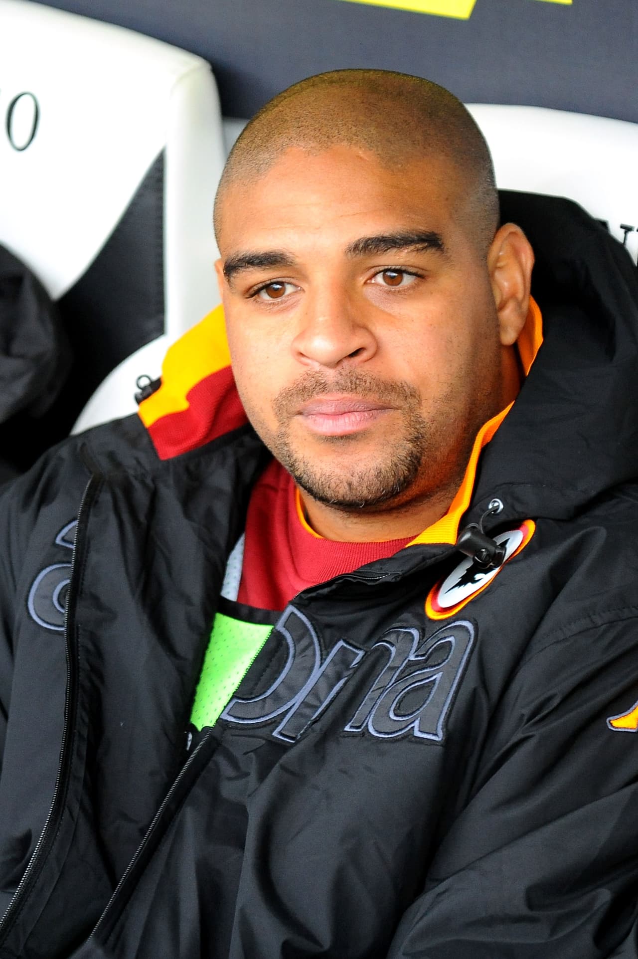 Otro que ha regresado de su retiro es Adriano Leite, que en el 2009 colgó las botas y volvió meses después al Flamengo, teniendo un recorrido largo por Italia después. Actuamente está en el retiro, otra vez, y ya anunció que quiere volver y se pone en forma para hacerlo.