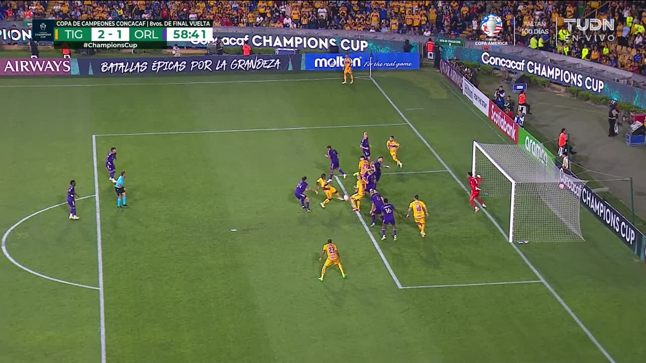 ¡TIRO ATAJADO! disparo por Samir.