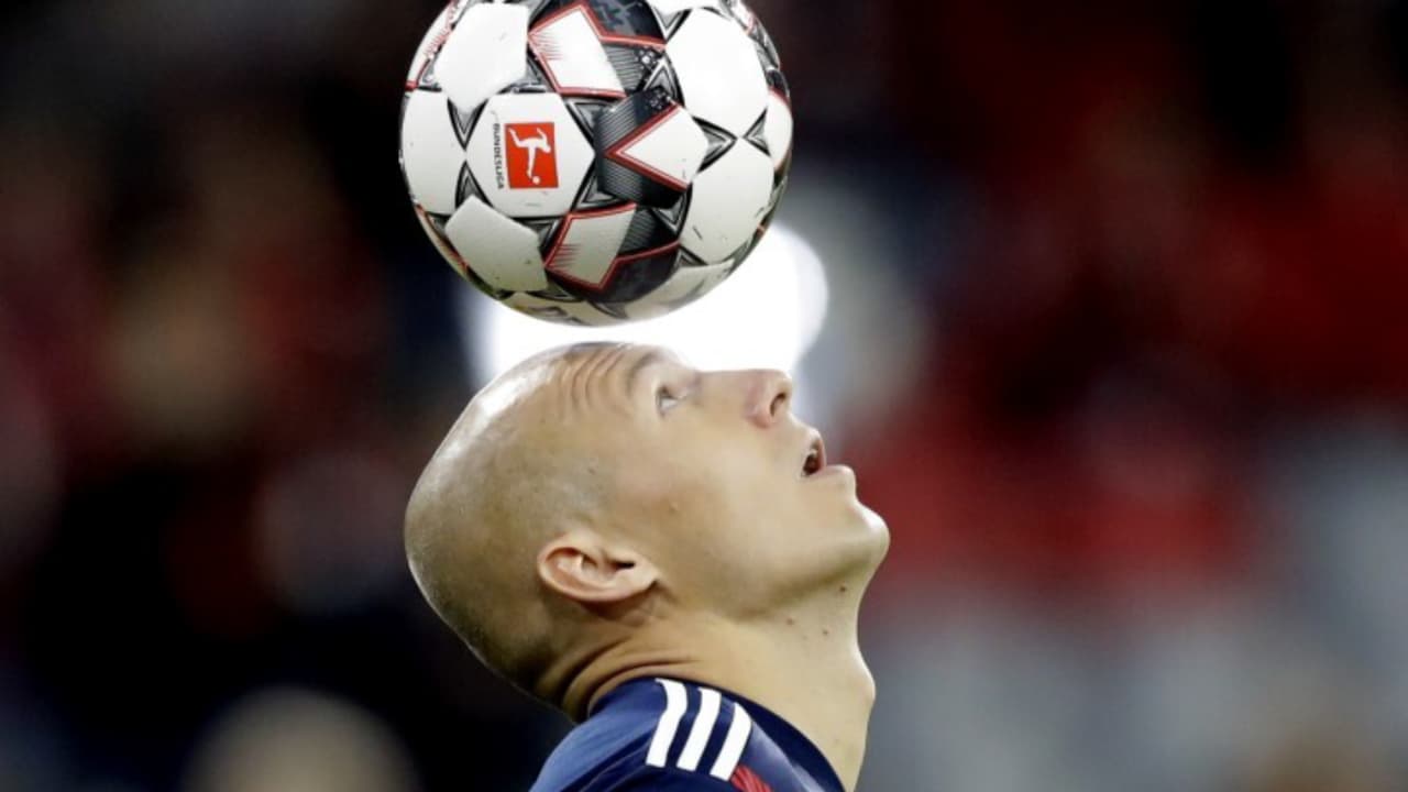 Si se lesiona Arjen Robben, Groningen no tendrá que pagarle